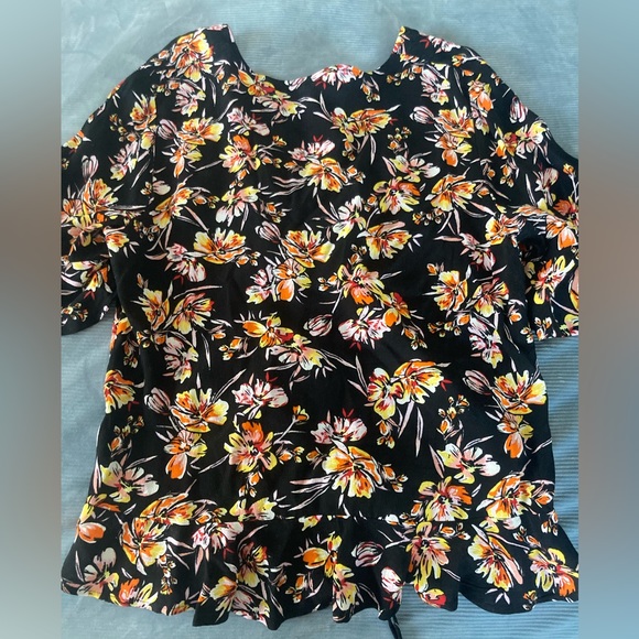 Floral blouse - Picture 5 of 5